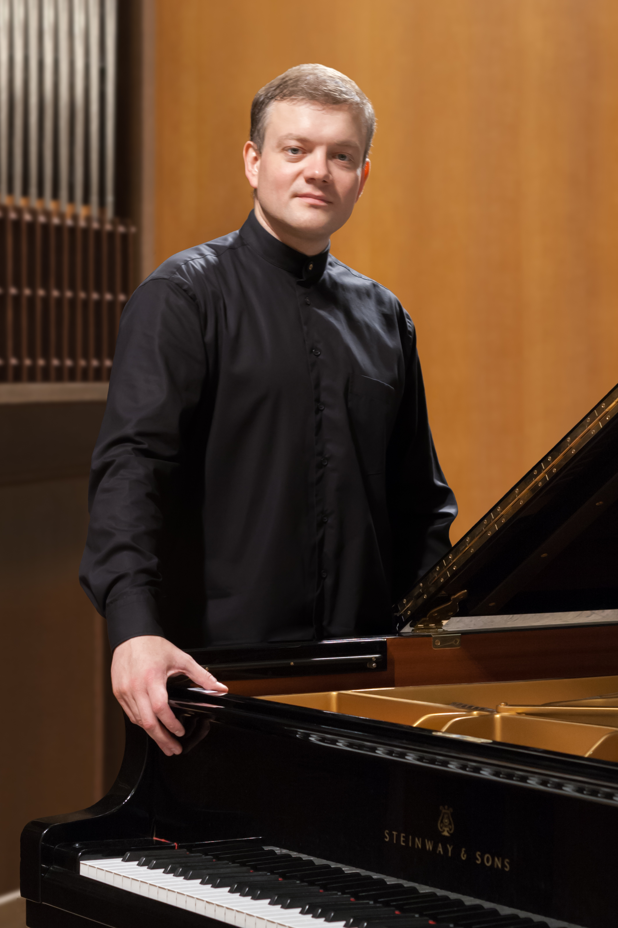 Лауреат международных конкурсов Андрей Шибко (фортепиано), Москва